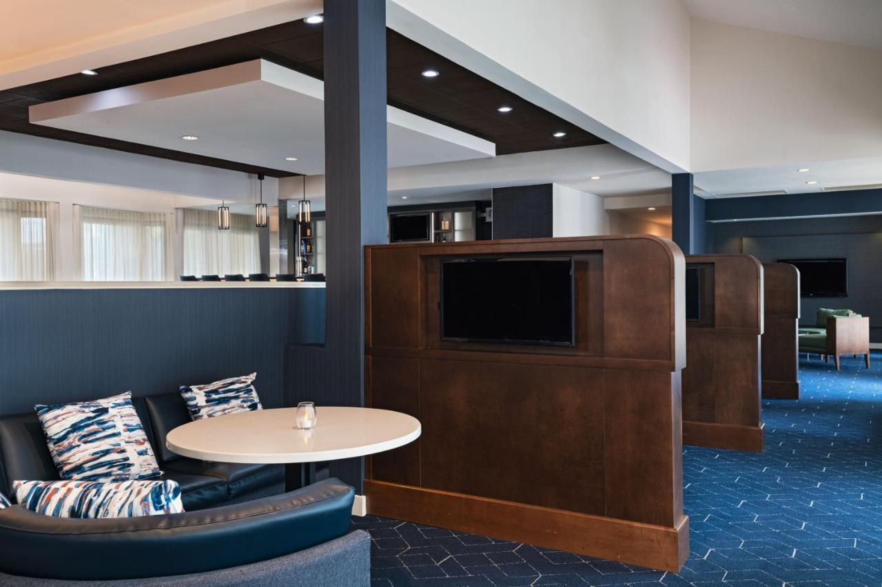 Готель Courtyard By Marriott San Antonio Airport Екстер'єр фото