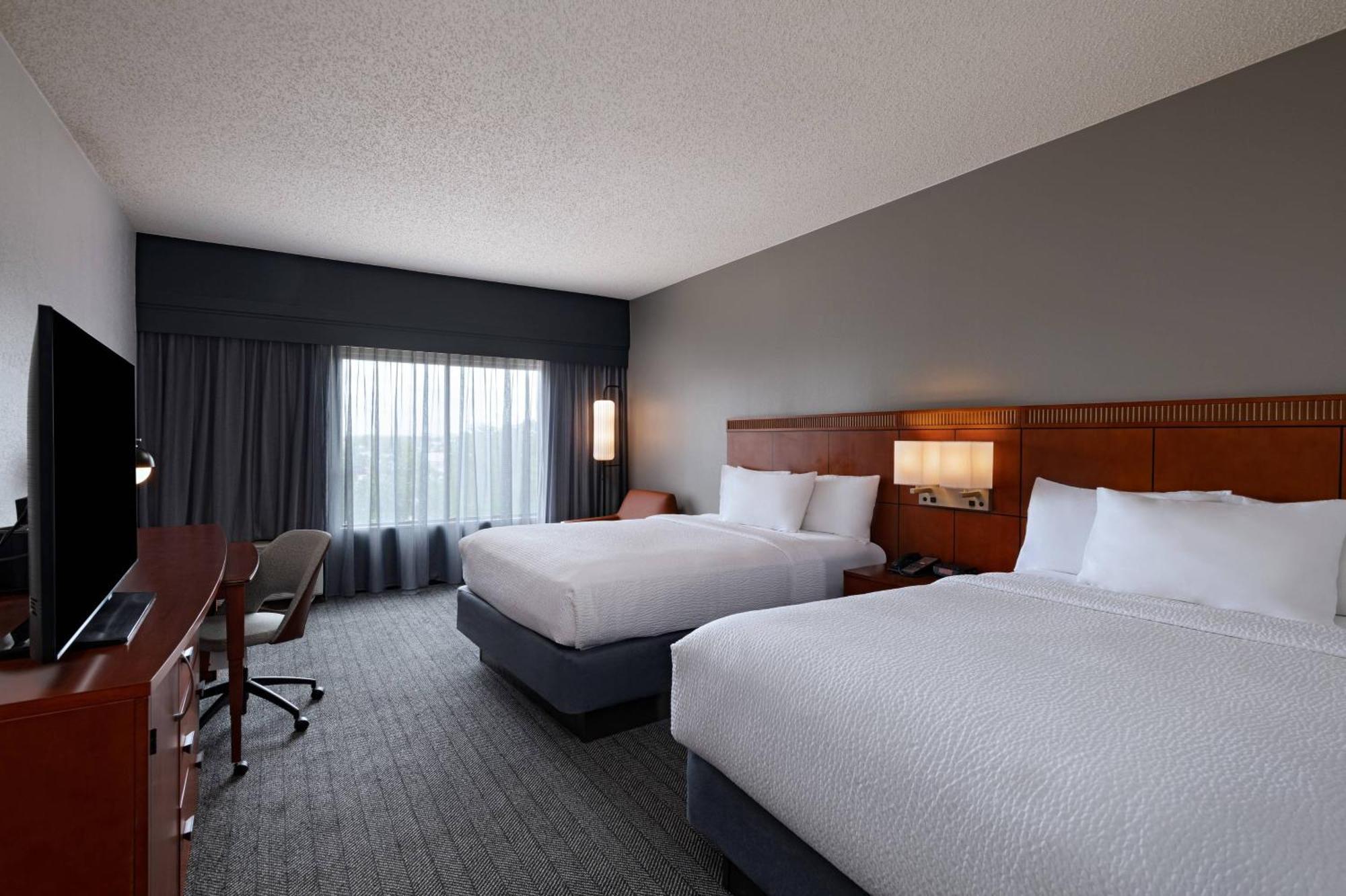 Готель Courtyard By Marriott San Antonio Airport Екстер'єр фото