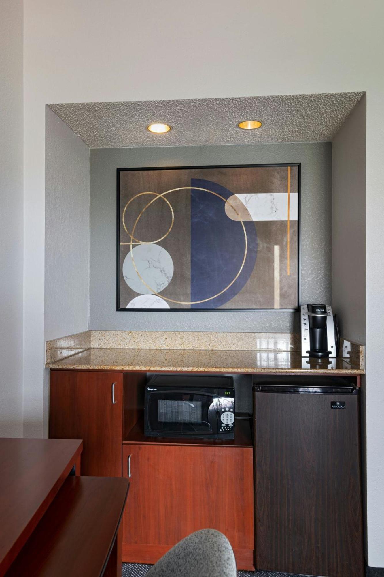 Готель Courtyard By Marriott San Antonio Airport Екстер'єр фото