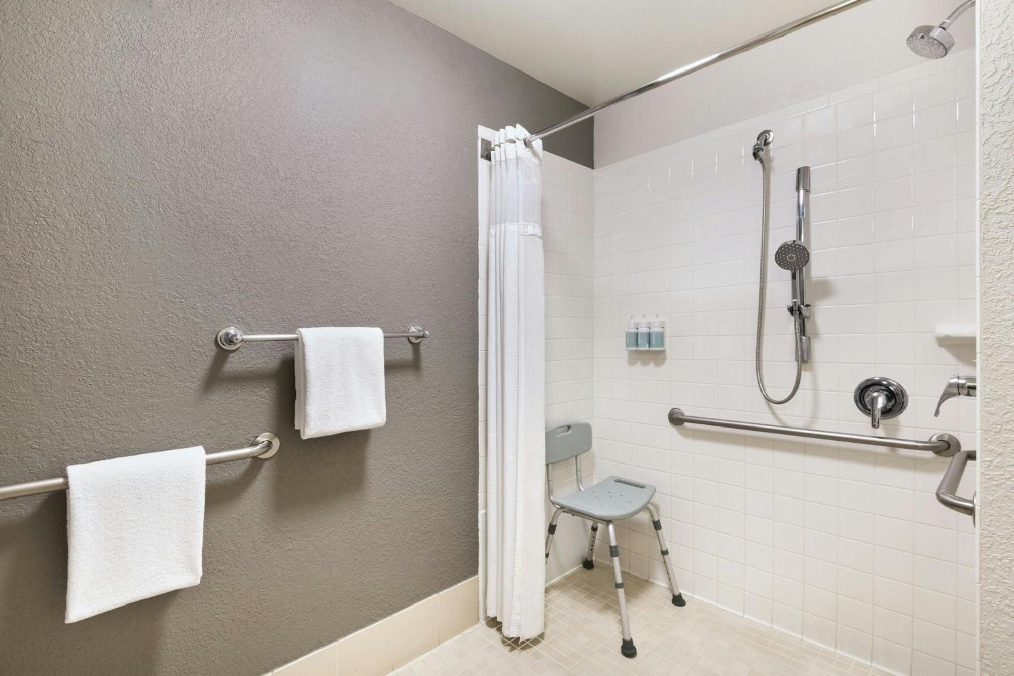 Готель Courtyard By Marriott San Antonio Airport Екстер'єр фото
