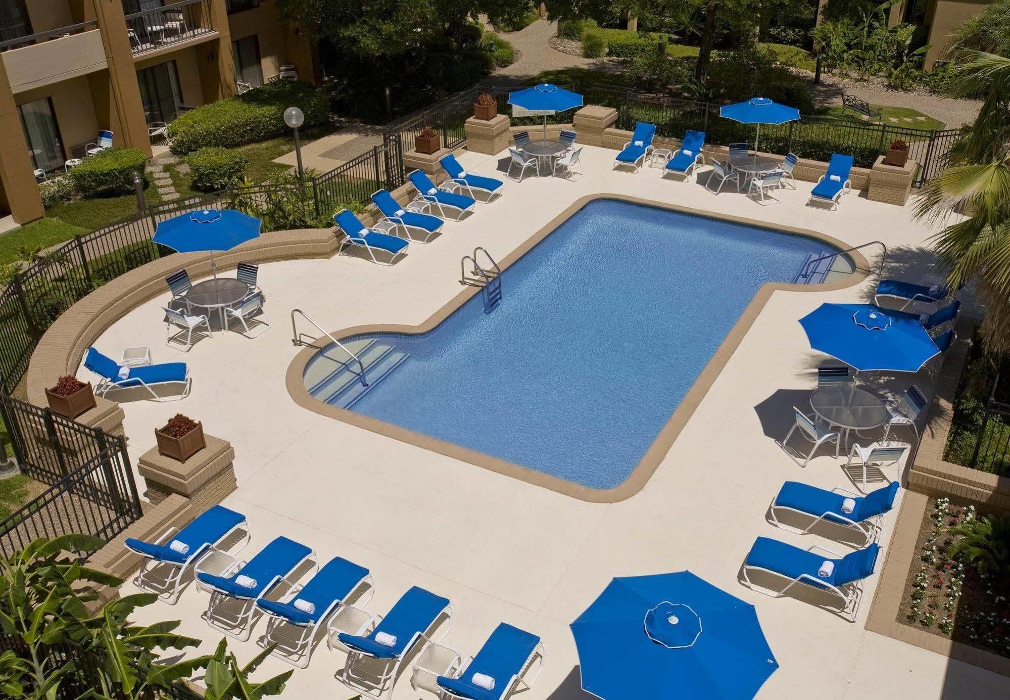 Готель Courtyard By Marriott San Antonio Airport Екстер'єр фото